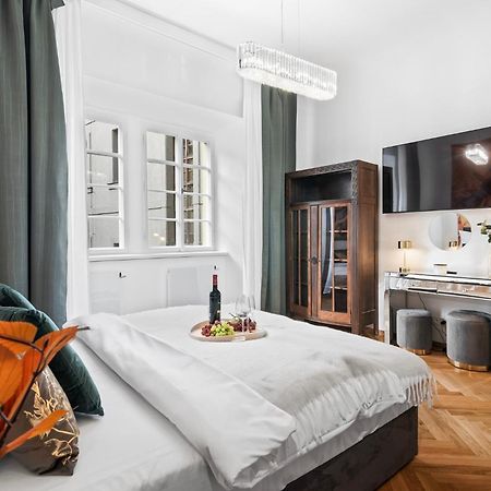 Old Town Square Apartments By Michal&Friends Praga Zewnętrze zdjęcie